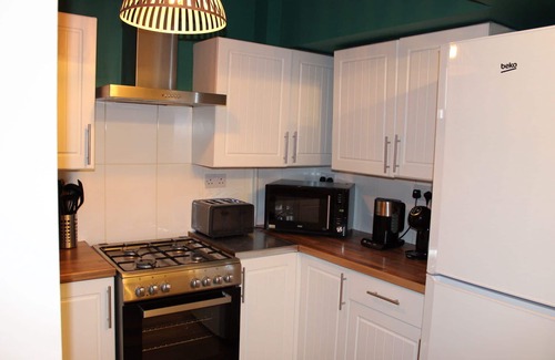 Wyken Casa | Cosy 3-bed-house-healthworkerslong Staysrelocatersfamiliescontractors