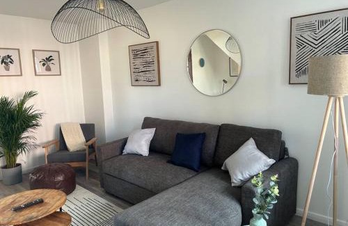 Atlantic Wharf Apartamento | Cosy 3 Bed House Walking Distance to Principality Stadium Cardiff Bay and Centre with Parking