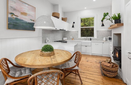 Mount Gambier Cabaña | Cosy 3 bedroom cottage with indoor fire