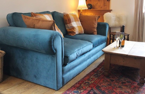 Longnor Cabaña | Cosy 3 Bedroom Cottage in the Peak District