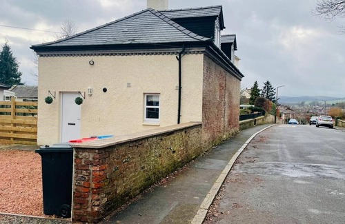 Dumfries Casa | Cosy 3 bedroom home in an ideal central location