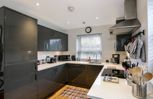 Bicester Casa | Cosy 3 Bedroom Home Next to Bicester Village