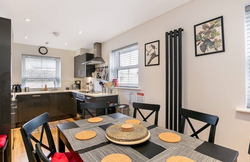Bicester Casa | Cosy 3 Bedroom Home Next to Bicester Village
