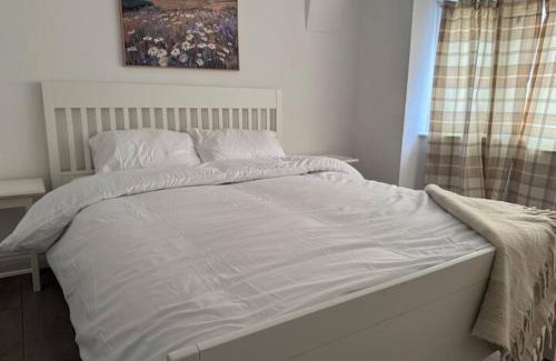 Oxford Casa | Cosy 3 Bedroom Home, Parking & Bus