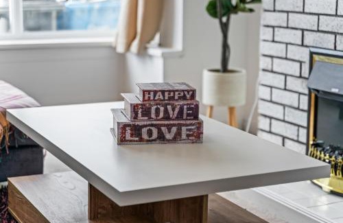 Hull Casa | Cosy 3-bedroom house, garden, fast wi-fi, 6 mins walk to Hull fair, 4 mins drive to MKM stadium perfect for Contractors, Families, HRI hospital locum staff and corporate guests