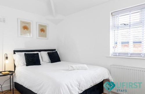 Woodthorpe Apartamento | Cosy 4BR Home - Near City Hospital, Sherwood, Clinton Market, QMC & City Centre - Sleeps 8