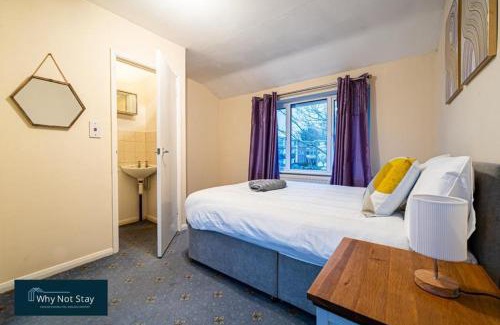 Reading Casa | Cosy 6 bed home Early, Reading