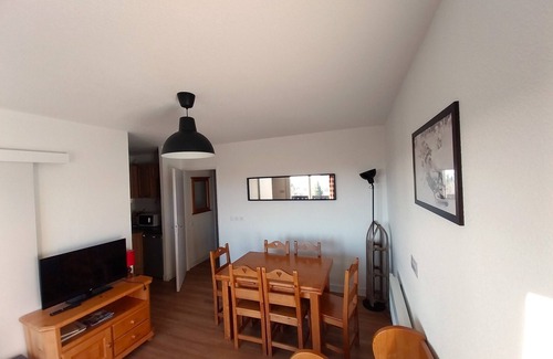 Besse-et-Saint-Anastaise Apartamento | Cosy apartment T2 * 5 pers * Super Besse * balcony * parking * beautiful surroundings