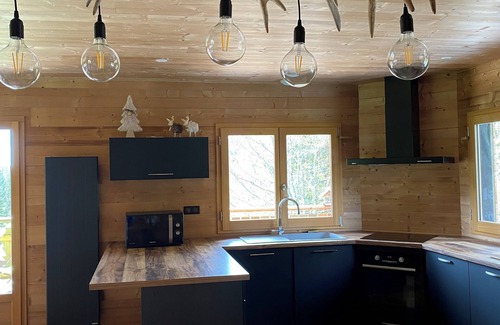 Premanon Chalet De Esquí | Cosy and comfortable 4-star chalet in a peaceful natural setting