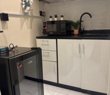 Al Hamra Apartamento | Cosy and comfortable studio