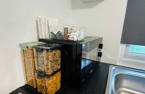 Kidbrooke with Hornfair Casa | Cosy and Comfy Deluxe Luxury Apartment close to the o2 Arena, Cutty Sack / Parks