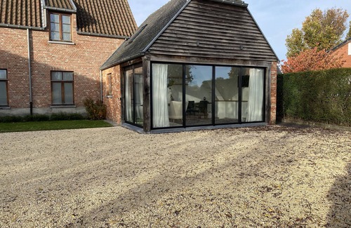 Lokeren Otro | The Conservatory, your cozy and stylish stay!