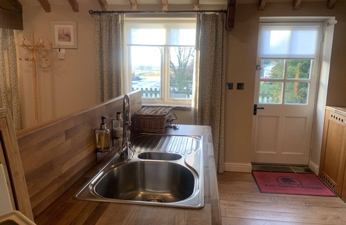 Malton Cabaña | Cosy and spacious cottage in beautiful surroundings with private outside area