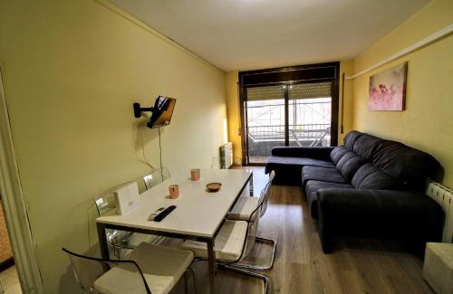 Mollet del Valles Apartamento | Cosy and Sunny Flat Near Barcelona