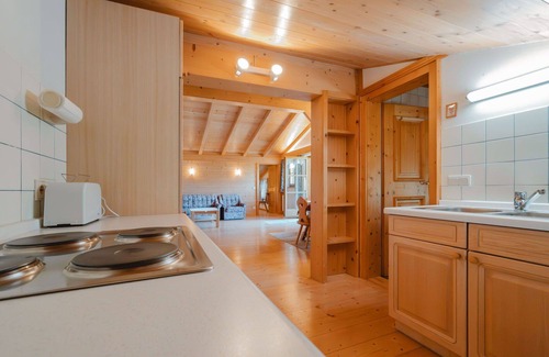 Sankt Martin bei Lofer Villa | Bonito apartamento en villa para 3 personas con TV y balcón