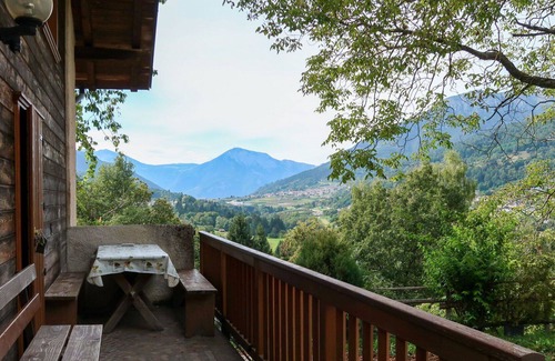 Calceranica al Lago Apartamento | Precioso apartamento con TV, balcón, mascotas permitida, vista panorámica y aparcamiento