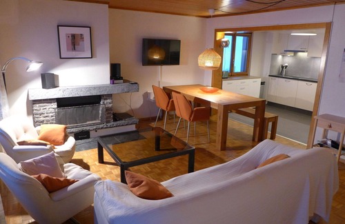Chermignon Apartamento | Hermoso apartamento para 5 personas con WIFI, TV y balcón