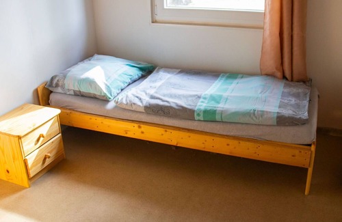 Hradec Kralove Casa | Cosy apartment in villa for 12 people with WIFI, TV, patio, pets allowed and parking