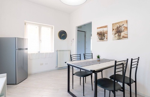 Villanova d'Albenga Apartamento | Bonito apartamento para 4 personas con WIFI, A/C, TV, balcón y vista panorámica