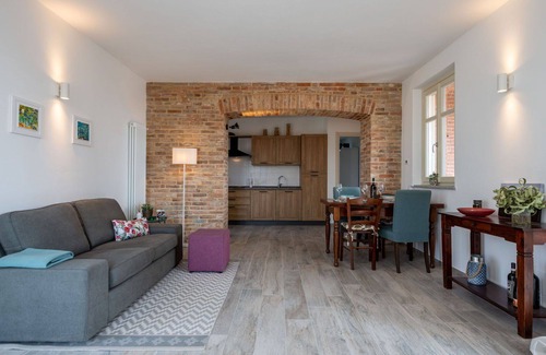 Costigliole d'Asti Apartamento | Bonito apartamento para 4 personas con WIFI, piscina, A/C, TV y terraza