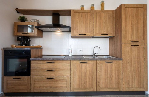 Costigliole d'Asti Apartamento | Bonito apartamento para 4 personas con WIFI, piscina, A/C, TV y terraza