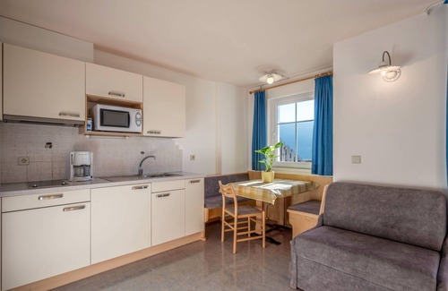 Terento Apartamento | Acogedor apartamento "Treyer 2 Typ A" con vistas a la montaña, balcón y jardín