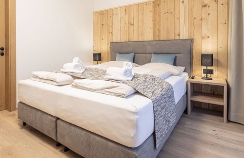 Reith bei Kitzbuehel Apartamento | Cosy apartment for 6 guests with hot tub, WIFI, TV, balcony, pets allowed and parking