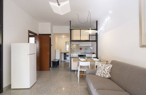 Marina di Andora Apartamento | Acogedor apartamento para 6 personas con WIFI, TV, terraza, mascotas permitida y aparcamiento