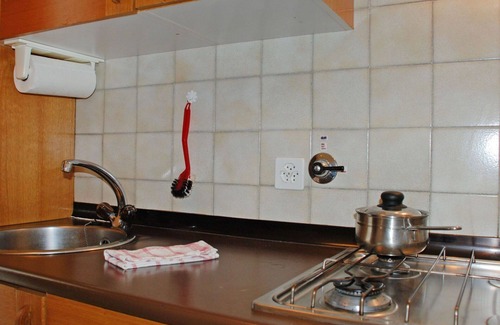 Castagnola Apartamento | Acogedor apartamento para 2 personas con piscina, WIFI, TV, patio, vista panorámica y aparcamiento
