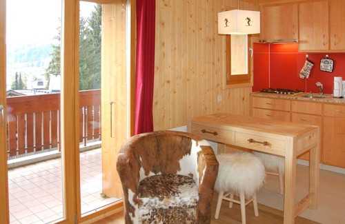 Villars-sur-Ollon Apartamento | Acogedor apartamento para 2 personas con WIFI, TV, balcón, mascotas permitida y aparcamiento