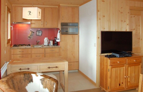 Villars-sur-Ollon Apartamento | Acogedor apartamento para 2 personas con WIFI, TV, balcón, mascotas permitida y aparcamiento