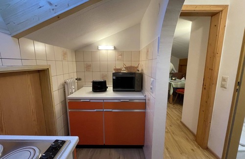 Farchant Apartamento | Bonito apartamento para 3 personas con WIFI, TV y balcón