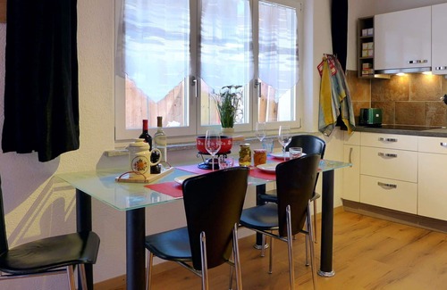 Boenigen Apartamento | Hermoso apartamento para 3 personas con A/C, WIFI, TV y terraza