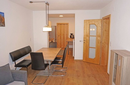 Strengen Apartamento | Precioso apartamento para 4 personas con WIFI, TV y aparcamiento