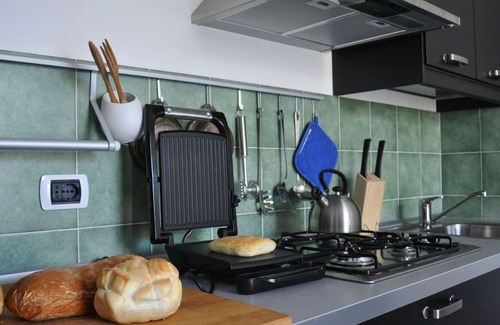 Bellano Apartamento | Cosy apartment for 4 guests with WIFI, TV, balcony and parking