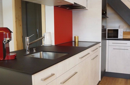 Lenk Apartamento | Acogedor apartamento para 4 personas con WIFI, TV y balcón