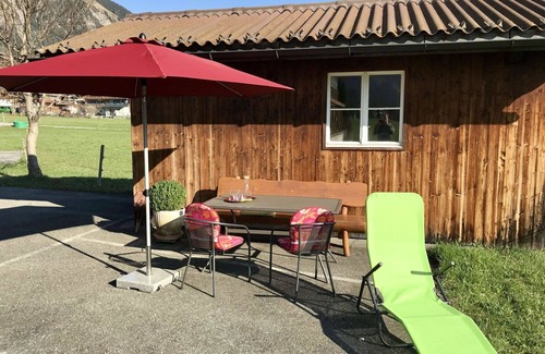 Lenk Apartamento | Acogedor apartamento para 4 personas con WIFI, TV y balcón
