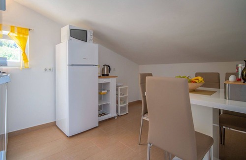 Stinica Apartamento | Bonito apartamento para 4 personas con WIFI, A/C, TV y terraza
