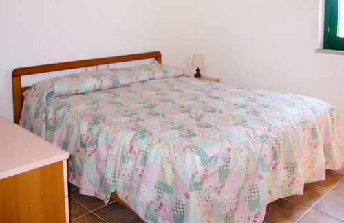 Tanaunella Apartamento | Cosy apartment for 4 guests with TV, terrace and parking