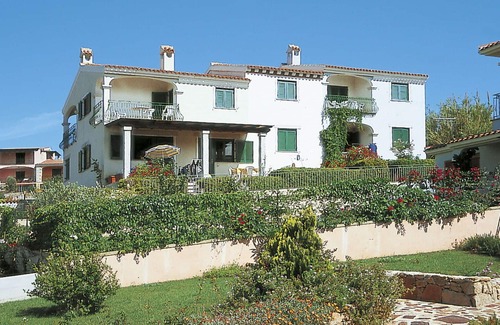 Tanaunella Apartamento | Cosy apartment for 4 guests with TV, terrace and parking