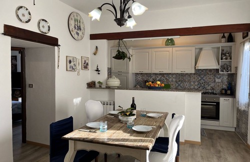 Torrazza Apartamento | Bonito apartamento con A/C, WIFI, TV, terraza, mascotas permitida y vista panorámica