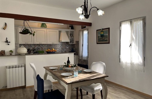 Torrazza Apartamento | Bonito apartamento con A/C, WIFI, TV, terraza, mascotas permitida y vista panorámica