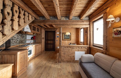 Ovaro Apartamento | Bonito apartamento con WIFI, TV, mascotas permitida, vista panorámica y aparcamiento