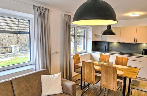 Arzl im Piztal Apartamento | Precioso apartamento para 5 personas con WIFI, TV, terraza, mascotas permitida y aparcamiento