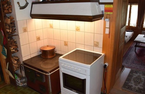 Lenk Apartamento | Acogedor apartamento para 5 personas con TV, balcón, mascotas permitida y aparcamiento