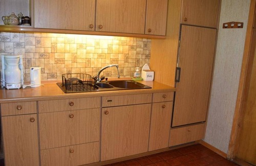 Lenk Apartamento | Acogedor apartamento para 5 personas con TV, balcón, mascotas permitida y aparcamiento