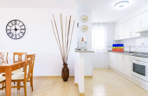El Grau de Moncofa Apartamento | Precioso apartamento para 5 personas con piscina, WIFI, TV, terraza y mascotas permitida