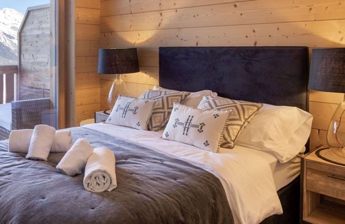 Nendaz Apartamento | Cosy apartment for 6 people with WIFI, hot tub, TV, balcony and parking