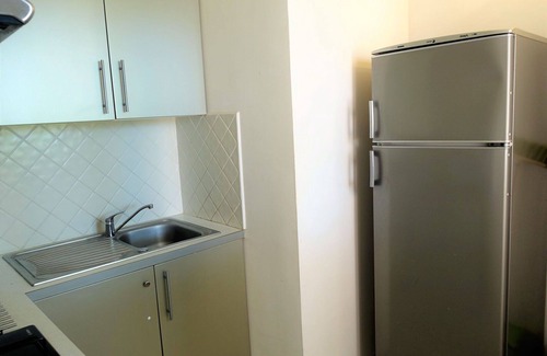 Aregno Apartamento | Hermoso apartamento para 6 personas con WIFI, A/C, TV, terraza y aparcamiento