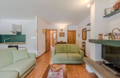 Strembo Apartamento | Bonito apartamento para 6 personas con TV, balcón, mascotas permitida y aparcamiento